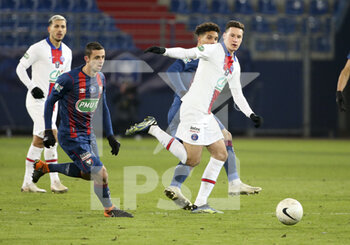 2021-02-10 - Julian Draxler of PSG, Jessy Pi of Caen (left) during the French Cup, round of 64 football match between Stade Malherbe de Caen (SM Caen) and Paris Saint-Germain (PSG) on February 10, 2021 at Stade Michel d'Ornano in Caen, France - Photo Jean Catuffe / DPPI - STADE MALHERBE DE CAEN (SM CAEN) AND PARIS SAINT-GERMAIN (PSG) - FRENCH CUP - SOCCER