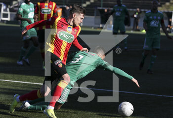 06/03/2021 - Clement Michelin of Lens, Younes Ghabaoui of Red Star during the French Cup, round of 32 football match between Red Star FC and RC Lens on March 6, 2021 at Bauer stadium in Saint-Ouen, France - Photo Jean Catuffe / DPPI - RED STAR FC AND RC LENS - FRENCH CUP - CALCIO
