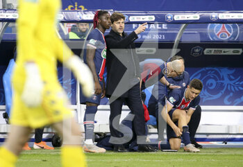 2021-05-19 - Coach of PSG Mauricio Pochettino, Moise Kean of PSG during the French Cup Final football match between AS Monaco (ASM) and Paris Saint-Germain PSG on May 19, 2021 at Stade de France in Saint-Denis near Paris, France - Photo Jean Catuffe / DPPI - FINAL - AS MONACO (ASM) VS PARIS SAINT-GERMAIN PSG - FRENCH CUP - SOCCER