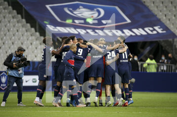 2021-05-19 - Players of PSG celebrate the victory following the French Cup Final football match between AS Monaco (ASM) and Paris Saint-Germain PSG on May 19, 2021 at Stade de France in Saint-Denis near Paris, France - Photo Jean Catuffe / DPPI - FINAL - AS MONACO (ASM) VS PARIS SAINT-GERMAIN PSG - FRENCH CUP - SOCCER