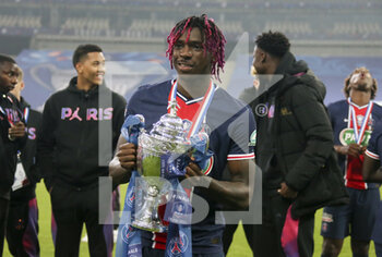 19/05/2021 - Moise Kean of PSG celebrates the victory following the French Cup Final football match between AS Monaco (ASM) and Paris Saint-Germain PSG on May 19, 2021 at Stade de France in Saint-Denis near Paris, France - Photo Jean Catuffe / DPPI - FINAL - AS MONACO (ASM) VS PARIS SAINT-GERMAIN PSG - FRENCH CUP - CALCIO