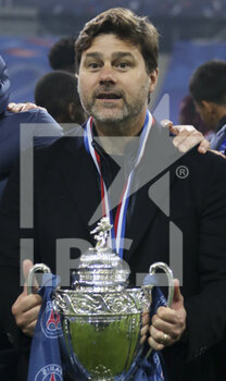 2021-05-19 - Coach of PSG Mauricio Pochettino celebrates following the French Cup Final football match between AS Monaco (ASM) and Paris Saint-Germain PSG on May 19, 2021 at Stade de France in Saint-Denis near Paris, France - Photo Jean Catuffe / DPPI - FINAL - AS MONACO (ASM) VS PARIS SAINT-GERMAIN PSG - FRENCH CUP - SOCCER