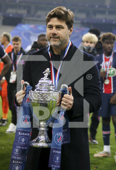 19/05/2021 - Coach of PSG Mauricio Pochettino celebrates the victory following the French Cup Final football match between AS Monaco (ASM) and Paris Saint-Germain PSG on May 19, 2021 at Stade de France in Saint-Denis near Paris, France - Photo Jean Catuffe / DPPI - FINAL - AS MONACO (ASM) VS PARIS SAINT-GERMAIN PSG - FRENCH CUP - CALCIO