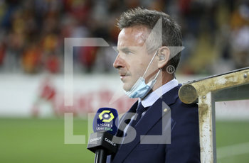 2020-09-10 - Journalist Olivier Tallaron of Canal Plus during the French championship Ligue 1 football match between RC Lens (Racing Club de Lens) and Paris Saint-Germain (PSG) on September 10, 2020 at Stade Felix Bollaert in Lens, France - Photo Juan Soliz / DPPI - RC LENS (RACING CLUB DE LENS) VS PARIS SAINT-GERMAIN (PSG) - FRENCH LIGUE 1 - SOCCER
