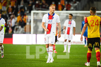 2020-09-10 - Mitchel BAKKER of PSG during the French championship Ligue 1 football match between RC Lens and Paris Saint-Germain on September 10, 2020 at Bollaert stadium in Lens, France - Photo Matthieu Mirville / DPPI - RC LENS (RACING CLUB DE LENS) VS PARIS SAINT-GERMAIN (PSG) - FRENCH LIGUE 1 - SOCCER