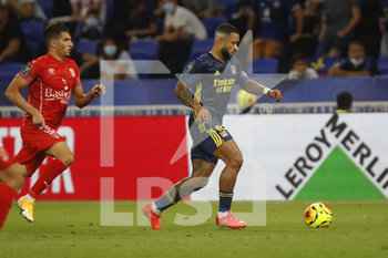 2020-09-18 - Memphis DEPAY of Lyon during the French championship Ligue 1 football match between Olympique Lyonnais and Nimes Olympique on September 18, 2020 at Groupama stadium in Decines-Charpieu near Lyon, France - Photo Romain Biard / Isports / DPPI - OLYMPIQUE LYONNAIS VS NIMES OLYMPIQUE  - FRENCH LIGUE 1 - SOCCER