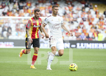 2020-09-19 - Remi Oudin of Bordeaux, Jonathan Clauss of Lens (left) during the French championship Ligue 1 football match between RC Lens and Girondins de Bordeaux on September 19, 2020 at Stade Bollaert-Delelis in Lens, France - Photo Juan Soliz / DPPI - RC LENS VS GIRONDINS DE BORDEAUX  - FRENCH LIGUE 1 - SOCCER