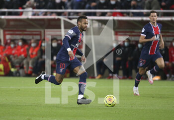 2020-09-27 - Neymar Jr of PSG during the French championship Ligue 1 football match between Stade de Reims and Paris Saint-Germain on September 27, 2020 at Stade Auguste Delaune in Reims, France - Photo Juan Soliz / DPPI - STADE DE REIMS VS PARIS SAINT-GERMAIN - FRENCH LIGUE 1 - SOCCER