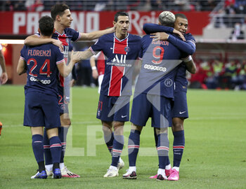 2020-09-27 - Mauro Icardi of PSG celebrates his goal with Julian Draxler, Angel Di Maria, Kylian Mbappe during the French championship Ligue 1 football match between Stade de Reims and Paris Saint-Germain on September 27, 2020 at Stade Auguste Delaune in Reims, France - Photo Juan Soliz / DPPI - STADE DE REIMS VS PARIS SAINT-GERMAIN - FRENCH LIGUE 1 - SOCCER