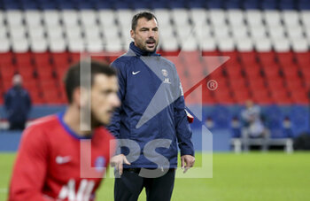 2020-10-02 - Assistant coach of PSG Zsolt Low during the French championship Ligue 1 football match between Paris Saint-Germain and SCO Angers on October 2, 2020 at Parc des Princes stadium in Paris, France - Photo Jean Catuffe / DPPI - PARIS SAINT-GERMAIN VS SCO ANGERS - FRENCH LIGUE 1 - SOCCER
