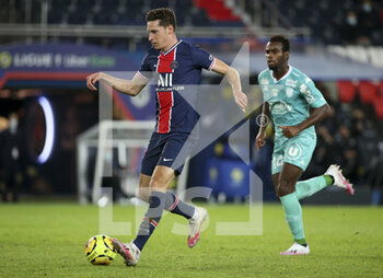 2020-10-02 - Julian Draxler of PSG, Lassana Coulibaly of Angers during the French championship Ligue 1 football match between Paris Saint-Germain (PSG) and SCO Angers on October 2, 2020 at Parc des Princes stadium in Paris, France - Photo Jean Catuffe / DPPI - PARIS SAINT-GERMAIN VS SCO ANGERS - FRENCH LIGUE 1 - SOCCER