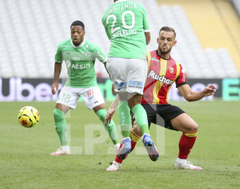 2020-10-03 - Jonathan Gradit of Lens during the French championship Ligue 1 football match between RC Lens and AS Saint Etienne (ASSE) on October 3, 2020 at Stade Bollaert-Delelis formerly Stade Felix Bollaert in Lens, France - Photo Jean Catuffe / DPPI - RC LENS VS AS SAINT ETIENNE (ASSE) - FRENCH LIGUE 1 - SOCCER