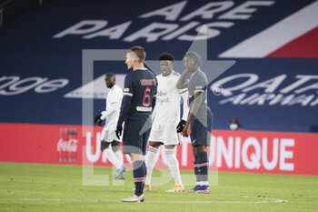 2020-11-28 - Josh MAJA (Girondins de Bordeaux) scored a goal, celebration, Marco Verratti (PSG), Bioty Moise KEAN (PSG) with during the French championship Ligue 1 football match between Paris Saint-Germain and Girondins de Bordeaux on November 28, 2020 at Parc des Princes stadium in Paris, France - Photo Stephane Allaman / DPPI - PARIS SAINT-GERMAIN VS GIRONDINS DE BORDEAUX - FRENCH LIGUE 1 - SOCCER