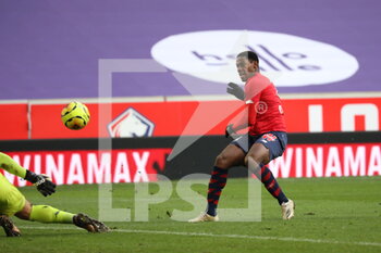 2020-12-06 - Jonathan DAVID 8 shoot goal LOSC during the French championship Ligue 1 football match between Lille OSC and AS Monaco on December 6, 2020 at Pierre Mauroy stadium in Villeneuve-d'Ascq, France - Photo Laurent Sanson / LS Medianord / DPPI - LILLE OSC VS AS MONACO - FRENCH LIGUE 1 - SOCCER