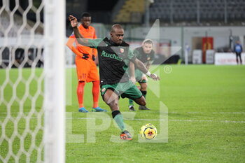2020-12-12 - Kakuta 10 RC Lens goal penalty during the French championship Ligue 1 football match between RC Lens and Montpellier HSC on December 12, 2020 at Bollaert-Delelis stadium in Lens, France - Photo Laurent Sanson / LS Medianord / DPPI - RC LENS VS MONTPELLIER HSC - FRENCH LIGUE 1 - SOCCER
