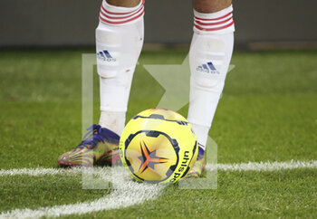 2020-12-13 - Illustration of the uhlsport official Ligue 1 matchball during the French championship Ligue 1 football match between Paris Saint-Germain (PSG) and Olympique Lyonnais (OL) on December 13, 2020 at Parc des Princes stadium in Paris, France - Photo Jean Catuffe / DPPI - PARIS SAINT-GERMAIN (PSG) VS OLYMPIQUE LYONNAIS (OL) - FRENCH LIGUE 1 - SOCCER