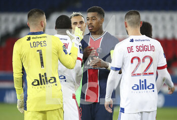 2020-12-13 - Presnel Kimpembe of PSG among the players of Lyon following the French championship Ligue 1 football match between Paris Saint-Germain (PSG) and Olympique Lyonnais (OL) on December 13, 2020 at Parc des Princes stadium in Paris, France - Photo Jean Catuffe / DPPI - PARIS SAINT-GERMAIN (PSG) VS OLYMPIQUE LYONNAIS (OL) - FRENCH LIGUE 1 - SOCCER