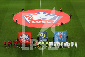 2020-12-20 - Présentation teams Losc and PSG before match during the French championship Ligue 1 football match between Lille OSC and Paris Saint-Germain on December 20, 2020 at Pierre Mauroy stadium in Villeneuve-d'Ascq near Lille, France - Photo Laurent Sanson / LS Medianord / DPPI - LILLE OSC VS PARIS SAINT-GERMAIN - FRENCH LIGUE 1 - SOCCER