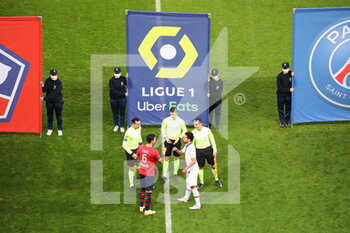 2020-12-20 - Captains Losc and PSG during the French championship Ligue 1 football match between Lille OSC and Paris Saint-Germain on December 20, 2020 at Pierre Mauroy stadium in Villeneuve-d'Ascq near Lille, France - Photo Laurent Sanson / LS Medianord / DPPI - LILLE OSC VS PARIS SAINT-GERMAIN - FRENCH LIGUE 1 - SOCCER