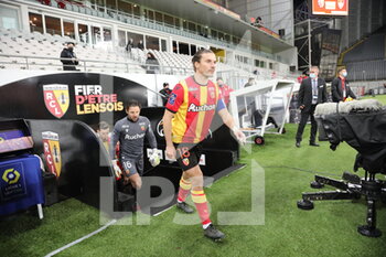 2020-12-23 - Captain Yannick Cahuzac 18 RC Lens during the French championship Ligue 1 football match between RC Lens and Stade brestois 29 on December 23, 2020 at Bollaert-Delelis stadium in Lens, France - Photo Laurent Sanson / LS Medianord / DPPI - RC LENS VS STADE BRESTOIS 29 - FRENCH LIGUE 1 - SOCCER