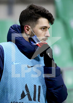 2021-01-06 - Assistant coach of PSG Sebastiano Pochettino directs the warm up during the French championship Ligue 1 football match between AS Saint-Etienne (ASSE) and Paris Saint-Germain (PSG) on January 6, 2021 at stade Geoffroy Guichard in Saint-Etienne, France - Photo Jean Catuffe / DPPI - AS SAINT-ETIENNE (ASSE) VS PARIS SAINT-GERMAIN (PSG) - FRENCH LIGUE 1 - SOCCER