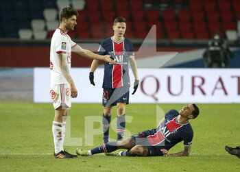 2021-01-09 - Paul Lasne of Brest, Angel Di Maria of PSG during the French championship Ligue 1 football match between Paris Saint-Germain (PSG) and Stade Brestois 29 on January 9, 2021 at Parc des Princes stadium in Paris, France - Photo Jean Catuffe / DPPI - PARIS SAINT-GERMAIN (PSG) AND STADE BRESTOIS - FRENCH LIGUE 1 - SOCCER