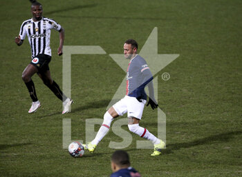 2021-01-16 - Neymar Jr of PSG during the French championship Ligue 1 football match between Angers SCO and Paris Saint-Germain on January 16, 2021 at Stade Raymond Kopa in Angers, France - Photo Jean Catuffe / DPPI - ANGERS SCO AND PARIS SAINT-GERMAIN - FRENCH LIGUE 1 - SOCCER