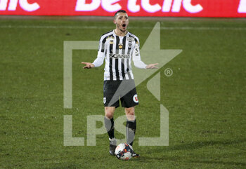 2021-01-16 - Mathias Pereira Lage of Angers during the French championship Ligue 1 football match between Angers SCO and Paris Saint-Germain on January 16, 2021 at Stade Raymond Kopa in Angers, France - Photo Jean Catuffe / DPPI - ANGERS SCO AND PARIS SAINT-GERMAIN - FRENCH LIGUE 1 - SOCCER