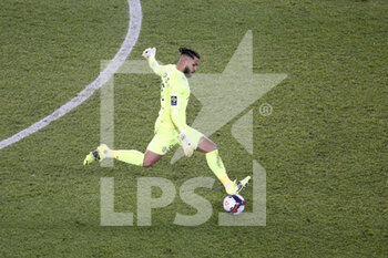 2021-01-22 - Goalkeeper of Montpellier Dimitry Bertaud during the French championship Ligue 1 football match between Paris Saint-Germain (PSG) and Montpellier HSC (MHSC) on January 22, 2021 at Parc des Princes stadium in Paris, France - Photo Jean Catuffe / DPPI - PARIS SAINT-GERMAIN (PSG) AND MONTPELLIER HSC (MHSC) - FRENCH LIGUE 1 - SOCCER