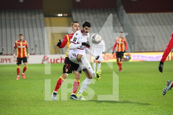 2021-01-23 - Lees-Melou 8 Nice and Mauricio 22 Lens during the French championship Ligue 1 football match between RC Lens and OGC Nice on January 23, 2021 at Bollaert-Delelis stadium in Lens, France - Photo Laurent Sanson / LS Medianord / DPPI - RC LENS AND OGC NICE - FRENCH LIGUE 1 - SOCCER