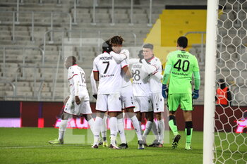 2021-01-23 - Congratulations players Nice victory during the French championship Ligue 1 football match between RC Lens and OGC Nice on January 23, 2021 at Bollaert-Delelis stadium in Lens, France - Photo Laurent Sanson / LS Medianord / DPPI - RC LENS AND OGC NICE - FRENCH LIGUE 1 - SOCCER