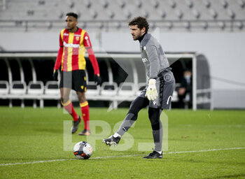 2021-01-23 - Goalkeeper of Lens Jean-Louis Leca during the French championship Ligue 1 football match between RC Lens and OGC Nice on January 23, 2021 at stade Bollaert-Delelis in Lens, France - Photo Jean Catuffe / DPPI - RC LENS AND OGC NICE - FRENCH LIGUE 1 - SOCCER