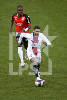 2021-01-31 - Mauro Icardi of PSG, Trevoh Chalobah of Lorient during the French championship Ligue 1 football match between FC Lorient and Paris Saint-Germain on January 31, 2021 at Stade du Moustoir - Yves Allainmat in Lorient, France - Photo Jean Catuffe / DPPI - FC LORIENT AND PARIS SAINT-GERMAIN - FRENCH LIGUE 1 - SOCCER
