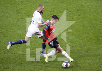 2021-01-31 - Enzo Le Fee of Lorient, Layvin Kurzawa of PSG (left) during the French championship Ligue 1 football match between FC Lorient and Paris Saint-Germain on January 31, 2021 at Stade du Moustoir - Yves Allainmat in Lorient, France - Photo Jean Catuffe / DPPI - FC LORIENT AND PARIS SAINT-GERMAIN - FRENCH LIGUE 1 - SOCCER