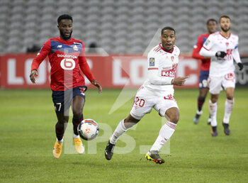 2021-02-14 - Ronael Pierre-Gabriel of Brest, Jonathan Bamba of Lille (left) during the French championship Ligue 1 football match between Lille OSC (LOSC) and Stade Brestois 29 (Brest) on February 14, 2021 at Stade Pierre Mauroy in Villeneuve-d'Ascq near Lille, France - Photo Jean Catuffe / DPPI - LILLE OSC (LOSC) AND STADE BRESTOIS 29 (BREST) - FRENCH LIGUE 1 - SOCCER