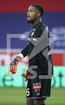 2021-02-14 - Goalkeeper of Lille Mike Maignan during the French championship Ligue 1 football match between Lille OSC (LOSC) and Stade Brestois 29 (Brest) on February 14, 2021 at Stade Pierre Mauroy in Villeneuve-d'Ascq near Lille, France - Photo Jean Catuffe / DPPI - LILLE OSC (LOSC) AND STADE BRESTOIS 29 (BREST) - FRENCH LIGUE 1 - SOCCER