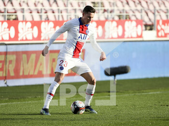 2021-02-27 - Julian Draxler of PSG during the French championship Ligue 1 football match between Dijon FCO (DFCO) and Paris Saint-Germain (PSG) on February 27, 2021 at Stade Gaston Gerard in Dijon, France - Photo Jean Catuffe / DPPI - DIJON FCO (DFCO) AND PARIS SAINT-GERMAIN (PSG) - FRENCH LIGUE 1 - SOCCER