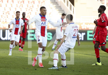 2021-02-27 - Kylian Mbappe of PSG celebrates his first goal with Ander Herrera of PSG during the French championship Ligue 1 football match between Dijon FCO (DFCO) and Paris Saint-Germain (PSG) on February 27, 2021 at Stade Gaston Gerard in Dijon, France - Photo Jean Catuffe / DPPI - DIJON FCO (DFCO) AND PARIS SAINT-GERMAIN (PSG) - FRENCH LIGUE 1 - SOCCER