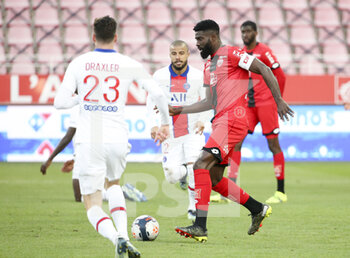 2021-02-27 - Bruno Ecuele Manga of Dijon during the French championship Ligue 1 football match between Dijon FCO (DFCO) and Paris Saint-Germain (PSG) on February 27, 2021 at Stade Gaston Gerard in Dijon, France - Photo Jean Catuffe / DPPI - DIJON FCO (DFCO) AND PARIS SAINT-GERMAIN (PSG) - FRENCH LIGUE 1 - SOCCER