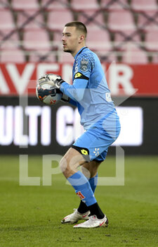 2021-02-27 - Goalkeeper of Dijon Anthony Racioppi during the French championship Ligue 1 football match between Dijon FCO (DFCO) and Paris Saint-Germain (PSG) on February 27, 2021 at Stade Gaston Gerard in Dijon, France - Photo Jean Catuffe / DPPI - DIJON FCO (DFCO) AND PARIS SAINT-GERMAIN (PSG) - FRENCH LIGUE 1 - SOCCER