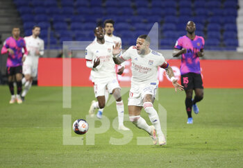 2021-03-21 - Memphis Depay of Lyon during the French championship Ligue 1 football match between Olympique Lyonnais (OL) and Paris Saint-Germain (PSG) on March 21, 2021 at Groupama stadium in Decines-Charpieu near Lyon, France - Photo Jean Catuffe / DPPI - OLYMPIQUE LYONNAIS AND PARIS SAINT-GERMAIN - FRENCH LIGUE 1 - SOCCER