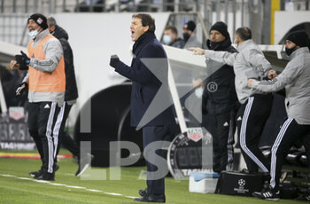 2021-04-03 - Coach of Olympique Lyonnais Rudi Garcia celebrates the goal tying the game during the French championship Ligue 1 football match between RC Lens and Olympique Lyonnais (OL, Lyon) on April 3, 2021 at Stade Bollaert-Delelis in Lens, France - Photo Jean Catuffe / DPPI - RC LENS VS OLYMPIQUE LYONNAIS - FRENCH LIGUE 1 - SOCCER