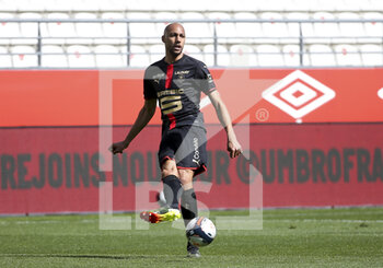 2021-04-04 - Steven Nzonzi of Rennes during the French championship Ligue 1 football match between Stade de Reims and Stade Rennais (Rennes) on April 4, 2021 at Stade Auguste Delaune in Reims, France - Photo Jean Catuffe / DPPI - STADE DE REIMS VS STADE RENNAIS (RENNES) - FRENCH LIGUE 1 - SOCCER