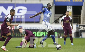 2021-04-10 - Ibrahima Sissoko of Strasbourg, Ander Herrera of PSG (left) during the French championship Ligue 1 football match between RC Strasbourg Alsace (RCSA) and Paris Saint-Germain (PSG) on April 10, 2021 at La Meinau stadium in Strasbourg, France - Photo Jean Catuffe / DPPI - RC STRASBOURG AND PARIS SAINT-GERMAIN - FRENCH LIGUE 1 - SOCCER