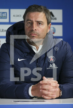 2021-04-10 - Assistant coach of PSG Michel D?Agostino answers to the media during the post-match press conference following the French championship Ligue 1 football match between RC Strasbourg Alsace (RCSA) and Paris Saint-Germain (PSG) on April 10, 2021 at La Meinau stadium in Strasbourg, France - Photo Jean Catuffe / DPPI - RC STRASBOURG AND PARIS SAINT-GERMAIN - FRENCH LIGUE 1 - SOCCER