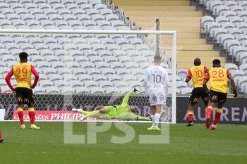 2021-04-11 - Goal penalty RC Lens during the French championship Ligue 1 football match between RC Lens and FC Lorient on April 11, 2021 at Bollaert-Delelis stadium in Lens, France - Photo Laurent Sanson / LS Medianord / DPPI - RC LENS VS FC LORIENT - FRENCH LIGUE 1 - SOCCER