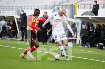 2021-04-11 - Duel Haidara 21 RC Lens and Fabien Lemoine 18 Lorient during the French championship Ligue 1 football match between RC Lens and FC Lorient on April 11, 2021 at Bollaert-Delelis stadium in Lens, France - Photo Laurent Sanson / LS Medianord / DPPI - RC LENS VS FC LORIENT - FRENCH LIGUE 1 - SOCCER