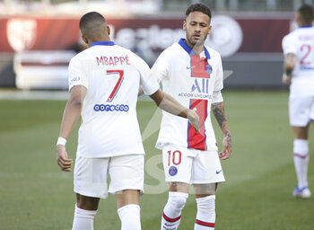 2021-04-24 - Kylian Mbappe of PSG celebrates his first goal with Neymar Jr during the French championship Ligue 1 football match between FC Metz and Paris Saint-Germain (PSG) on April 24, 2021 at Stade Saint-Symphorien in Metz, France - Photo Jean Catuffe / DPPI - FC METZ VS PARIS SAINT-GERMAIN (PSG) - FRENCH LIGUE 1 - SOCCER