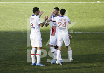 2021-04-24 - Mauro Icardi of PSG celebrates his goal with Leandro Paredes, Alessandro Florenzi of PSG during the French championship Ligue 1 football match between FC Metz and Paris Saint-Germain (PSG) on April 24, 2021 at Stade Saint-Symphorien in Metz, France - Photo Jean Catuffe / DPPI - FC METZ VS PARIS SAINT-GERMAIN (PSG) - FRENCH LIGUE 1 - SOCCER