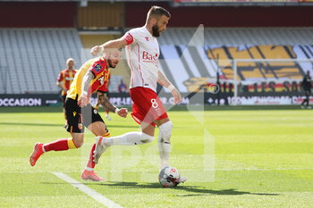 2021-04-25 - Lucas DEAUX 8 Nimes during the French championship Ligue 1 football match between RC Lens and Nimes Olympique at Bollaert-Delelis stadium in Lens, France - Photo Laurent Sanson / LS Medianord / DPPI - RC LENS VS NIMES OLYMPIQUE AT BOLLAERT-DELELIS STADIUM IN LENS, FRANCE - PHOTO LAURENT SANSON / LS MEDIANO - FRENCH LIGUE 1 - SOCCER
